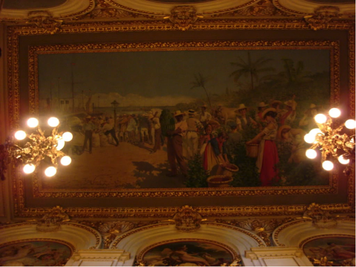 Otra vista de la alegoría pintada por Villa, con sus lámparas y demás decorado que lo complementan, constituyendo un conjunto imponente para el espectador que viene subiendo las escaleras de mármol.